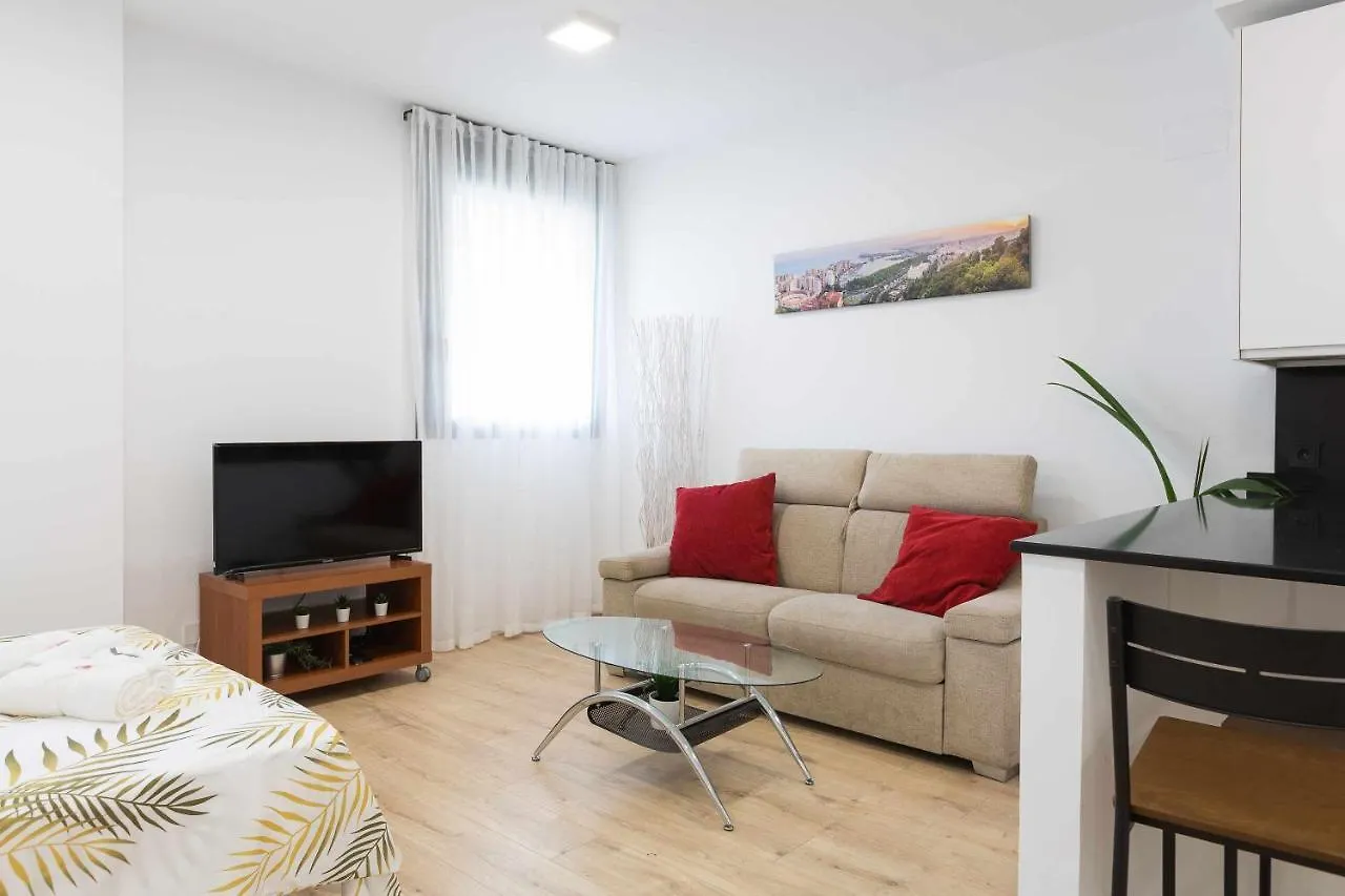 Apartment Cosmopolitan Loft & Malaga Beach